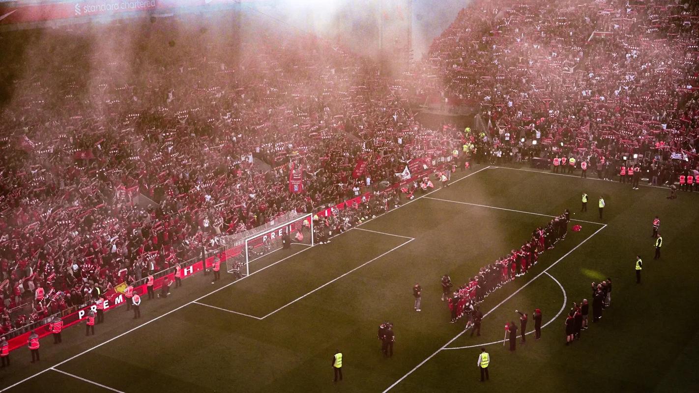 邵佳一补招朱鹏宇打脸安东尼奥？刘诚宇太可惜了！昔日两大中锋自废武功