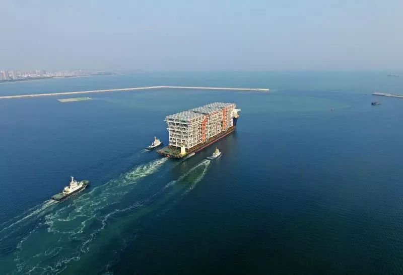 中锋市场暗流涌动！绿军尼克斯扎堆询价理查德，太阳面临留放两难抉择